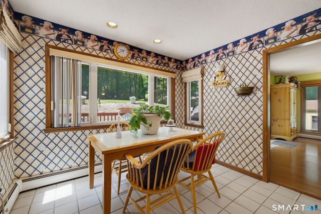 70 Pine Hollow Drive, Middlebury, CT 06762