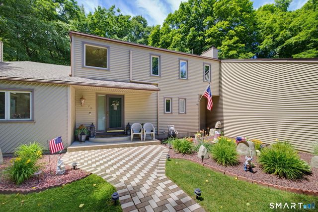 70 Pine Hollow Drive, Middlebury, CT 06762