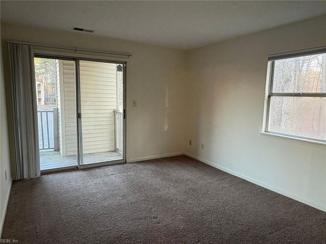 541 Pineland Cir Apt 201, Newport News, VA 23608