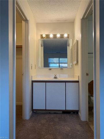 541 Pineland Cir Apt 201, Newport News, VA 23608