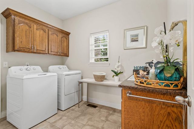125 Meadowview Lane, Branson, MO 65616