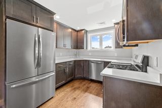 2 Weld Ave 2R, Norwood, MA 02062