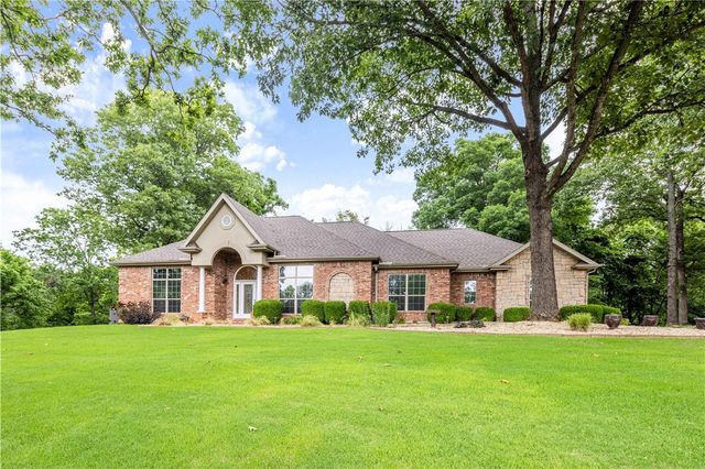 880 Captain Good Street, Pea Ridge, AR 72751