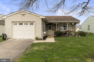 61 CHATHAM PL, Southampton, NJ 08088