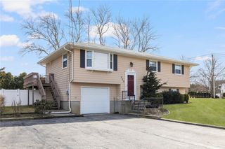 250 Brownell Lane, Portsmouth, RI 02871