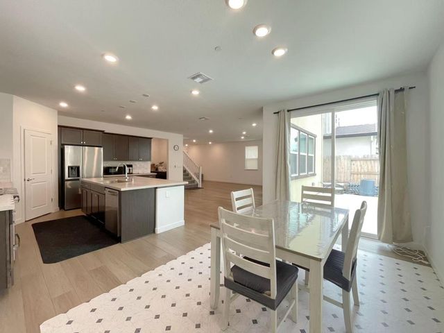8770 Marygold Way, Elk Grove, CA 95624