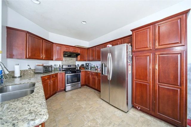 6737 Borges, Eastvale, CA 92880