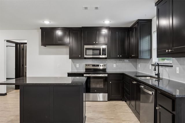 1008 Hereford Drive, Springtown, TX 76082