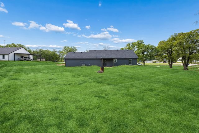 1008 Hereford Drive, Springtown, TX 76082