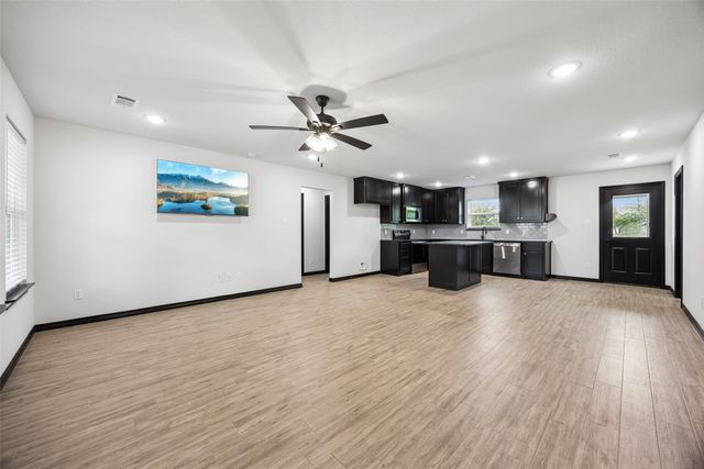 1008 Hereford Drive, Springtown, TX 76082