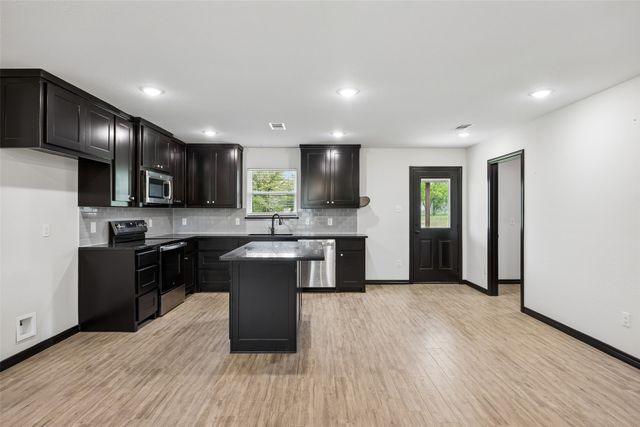 1008 Hereford Drive, Springtown, TX 76082