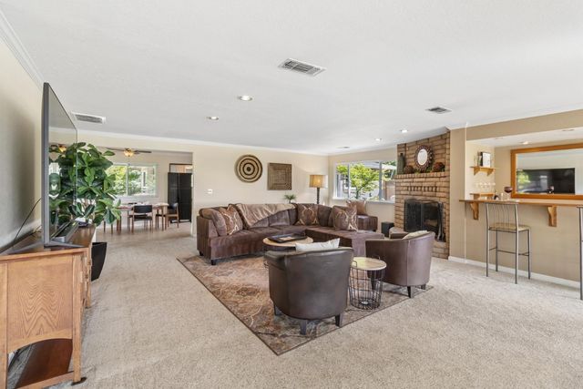 7545 Cardwell Ave, Orangevale, CA 95662