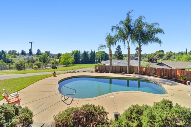 7545 Cardwell Ave, Orangevale, CA 95662