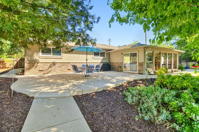 7545 Cardwell Ave, Orangevale, CA 95662