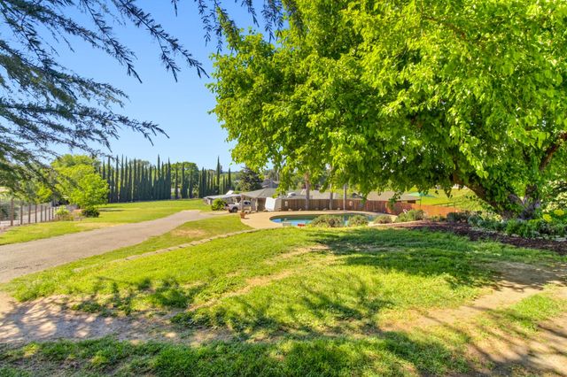 7545 Cardwell Ave, Orangevale, CA 95662