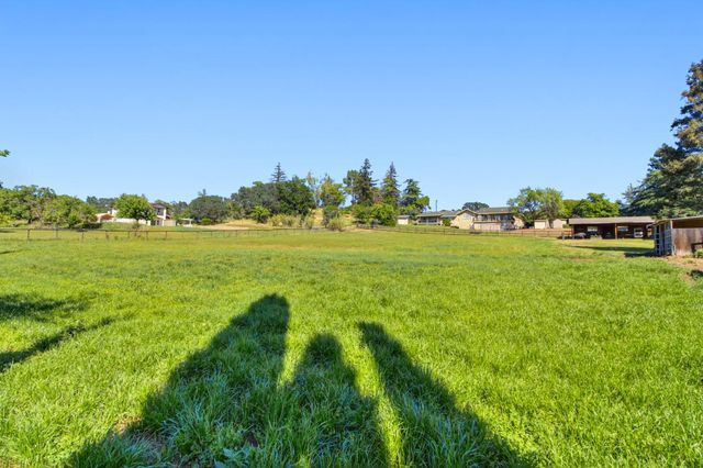 7545 Cardwell Ave, Orangevale, CA 95662