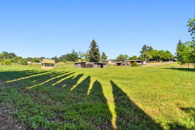 7545 Cardwell Ave, Orangevale, CA 95662