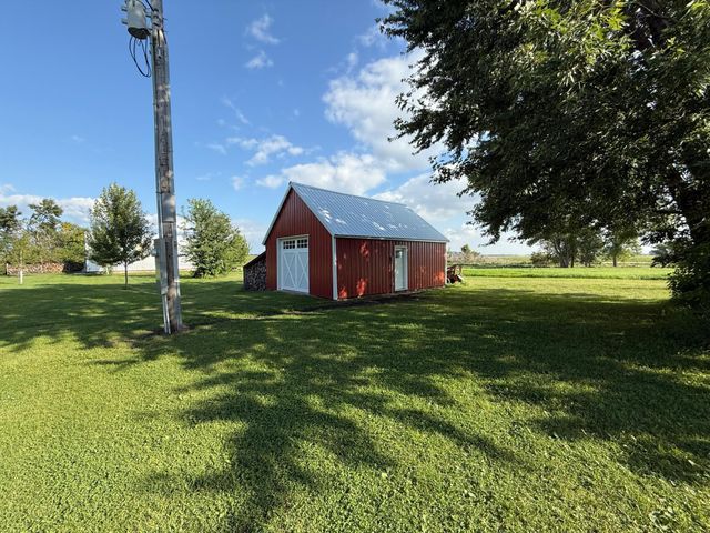 345 200th Avenue SW, Appleton, MN 56208