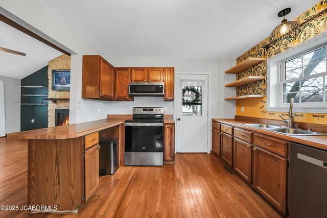 720 JOSEPH DRIVE, Jefferson City, MO 65109