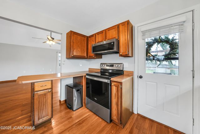 720 JOSEPH DRIVE, Jefferson City, MO 65109