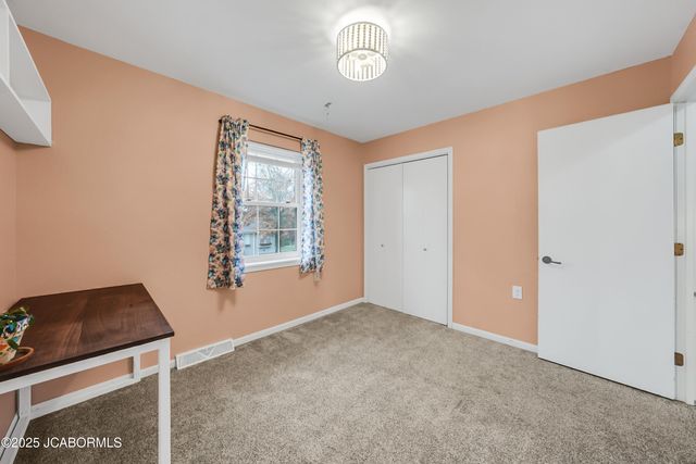 720 JOSEPH DRIVE, Jefferson City, MO 65109