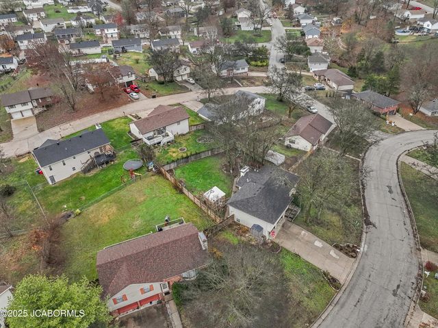 720 JOSEPH DRIVE, Jefferson City, MO 65109