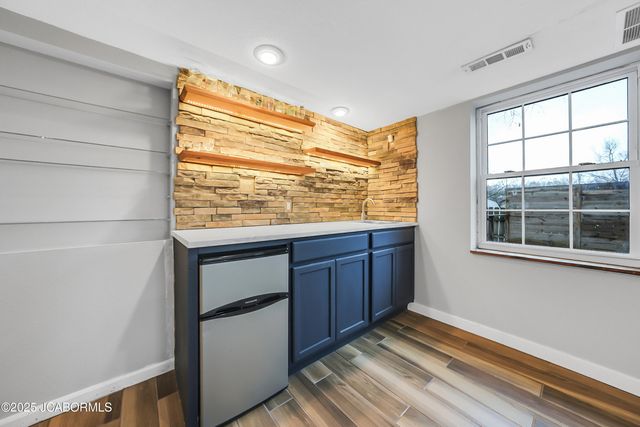 720 JOSEPH DRIVE, Jefferson City, MO 65109