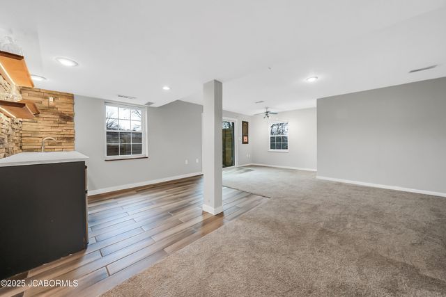 720 JOSEPH DRIVE, Jefferson City, MO 65109