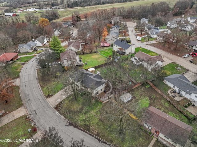 720 JOSEPH DRIVE, Jefferson City, MO 65109