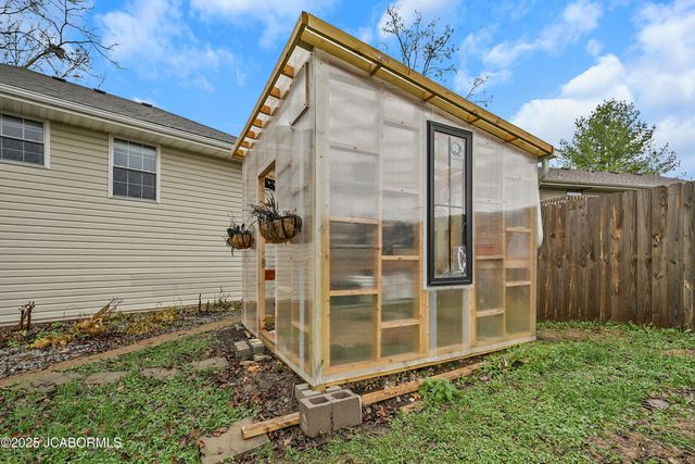 720 JOSEPH DRIVE, Jefferson City, MO 65109