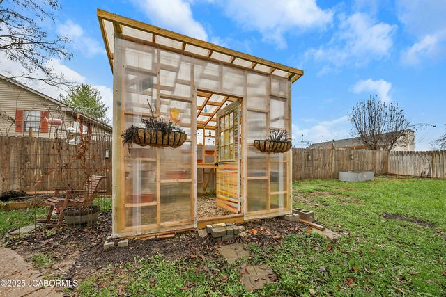 720 JOSEPH DRIVE, Jefferson City, MO 65109