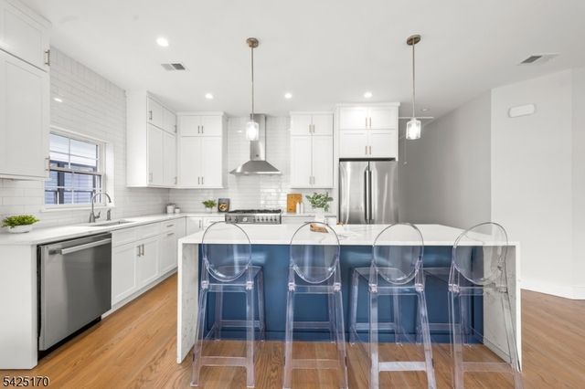402 Rutgers Ave, Hillside Twp., NJ 07205