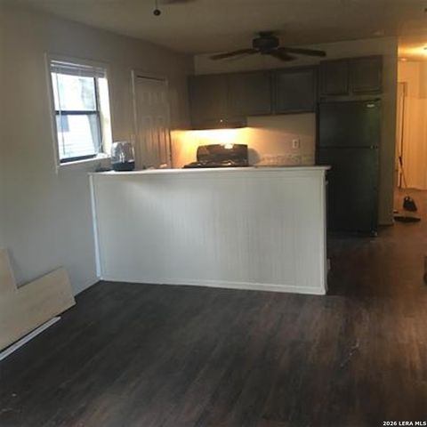 323 french, San Antonio, TX 78212