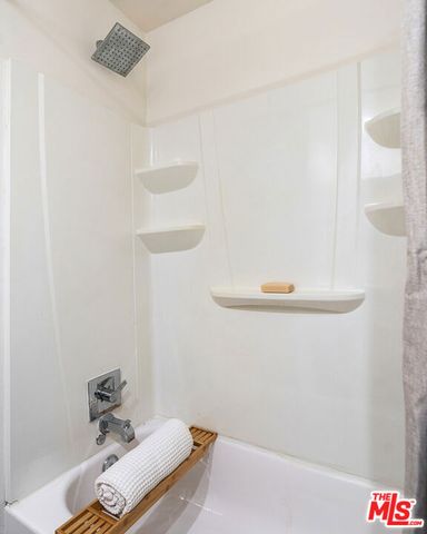 1750 Camino Palmero Street 442, Los Angeles, CA 90046