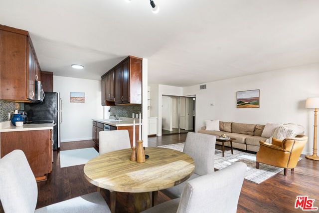 1750 Camino Palmero Street 442, Los Angeles, CA 90046