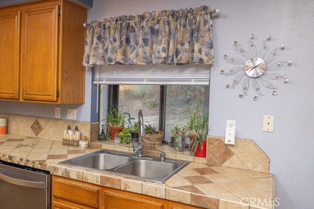 38010 San Mateo Avenue, Palmdale, CA 93551