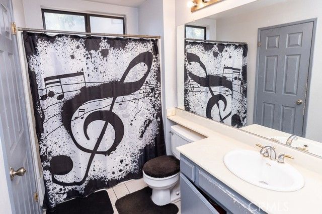 38010 San Mateo Avenue, Palmdale, CA 93551