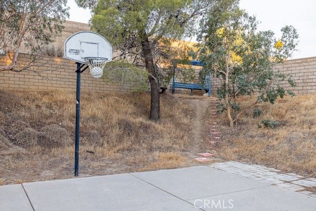 38010 San Mateo Avenue, Palmdale, CA 93551