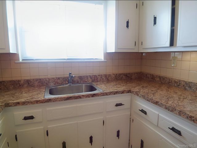 1465 Burke Avenue 2, Bronx, NY 10469