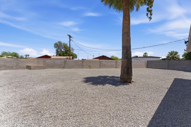 314 E GLADE Avenue, Mesa, AZ 85210