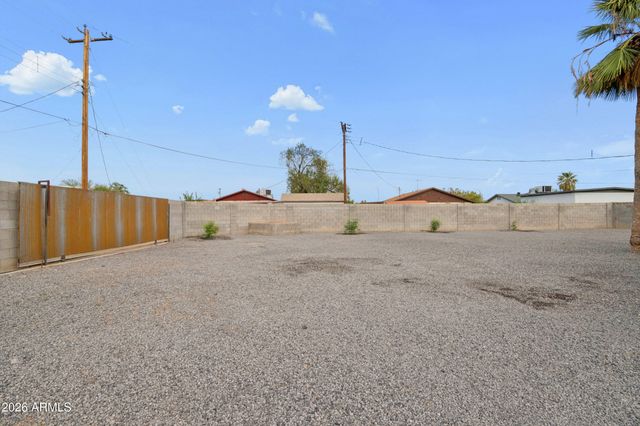 314 E GLADE Avenue, Mesa, AZ 85210