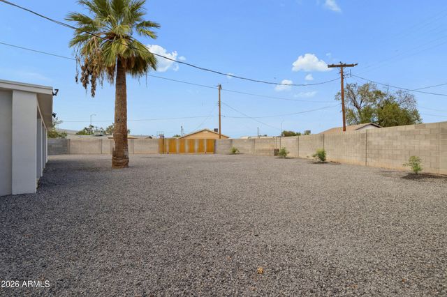 314 E GLADE Avenue, Mesa, AZ 85210