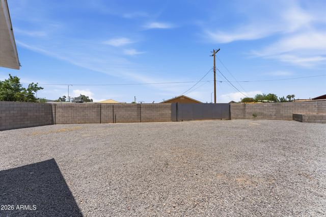 314 E GLADE Avenue, Mesa, AZ 85210
