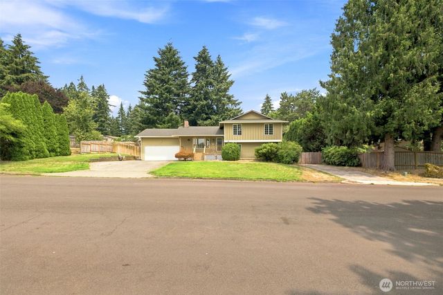 2417 SE Higgins Drive, Vancouver, WA 98683