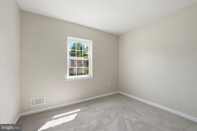9020 OLD HICKORY CT, Manassas, VA 20110