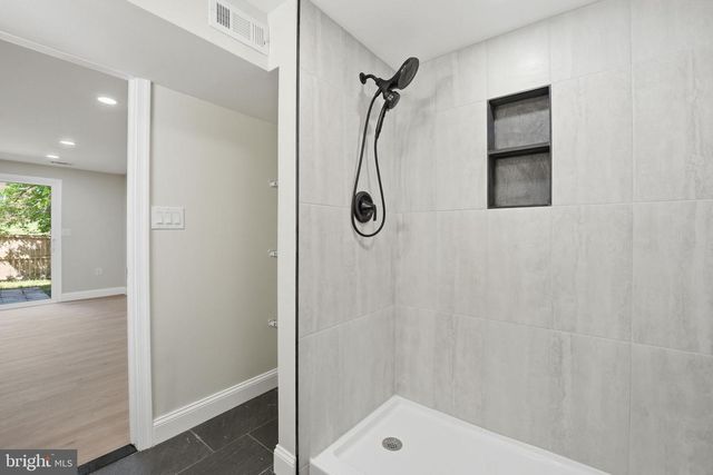 9020 OLD HICKORY CT, Manassas, VA 20110