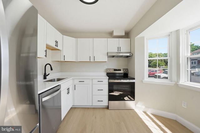 9020 OLD HICKORY CT, Manassas, VA 20110