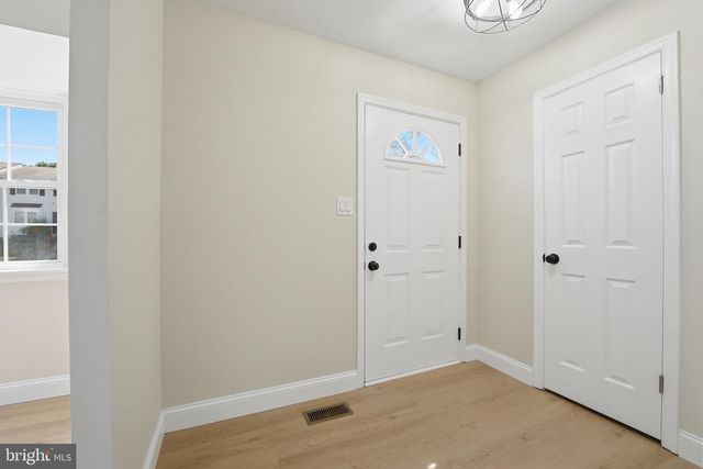 9020 OLD HICKORY CT, Manassas, VA 20110