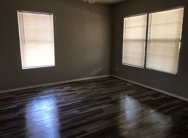 731 E Lowden Street, Fort Worth, TX 76104