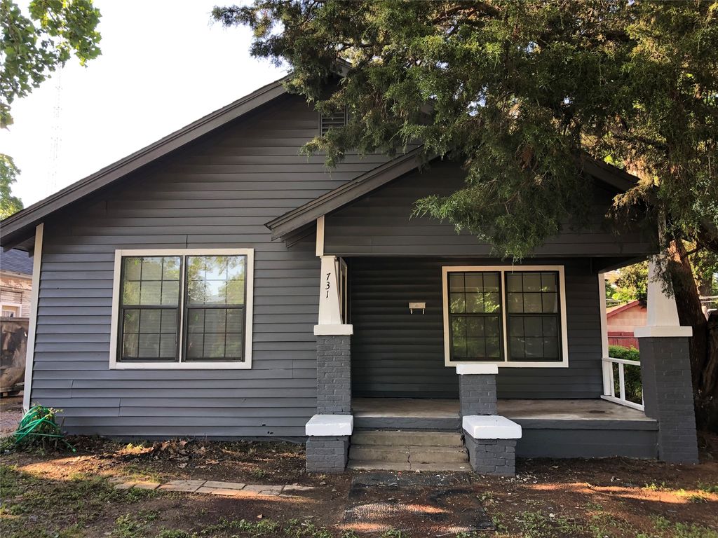 731 E Lowden Street, Fort Worth, TX 76104